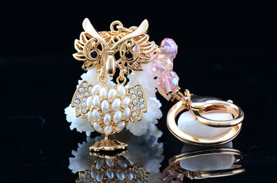 另類時尚新寵 鏤空貓頭鷹鑲珍珠鑰匙扣，廠家直銷引爆飾品批發市場