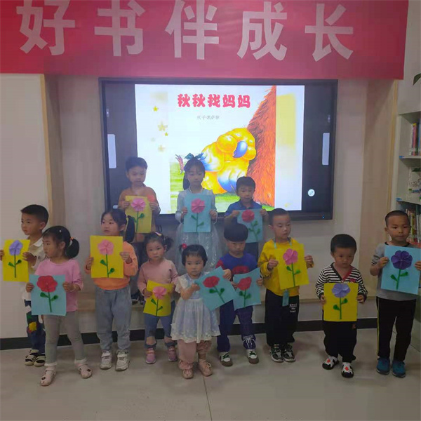 石臺(tái)縣圖書館暑期服務(wù)暖人心 國學(xué)文化推廣受歡迎